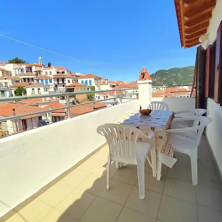 Lovely 2-bedroom With Panoramic View 아파트 스코펠로스 타운