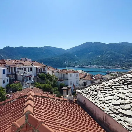 Lovely 2-bedroom With Panoramic View דירה *